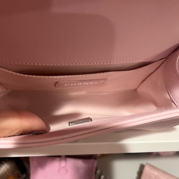 Small Chanel boy from 22p collection - Picture 6 of 8